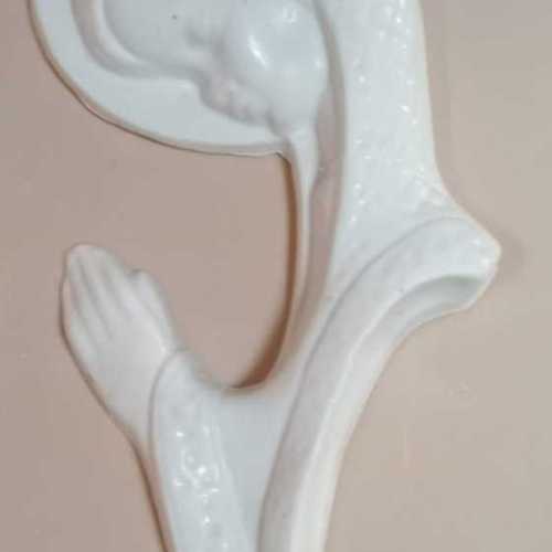 r67 27x11 cm. $1.350